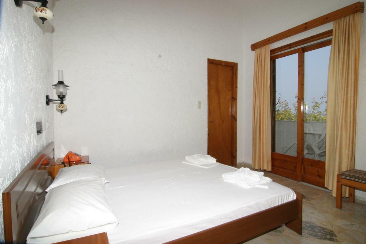 Kedros Hotel Samos Island Ngoại thất bức ảnh