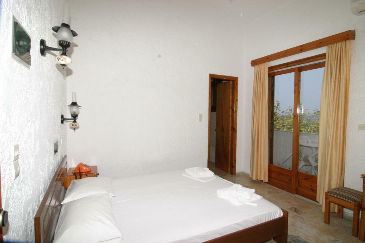 Kedros Hotel Samos Island Ngoại thất bức ảnh